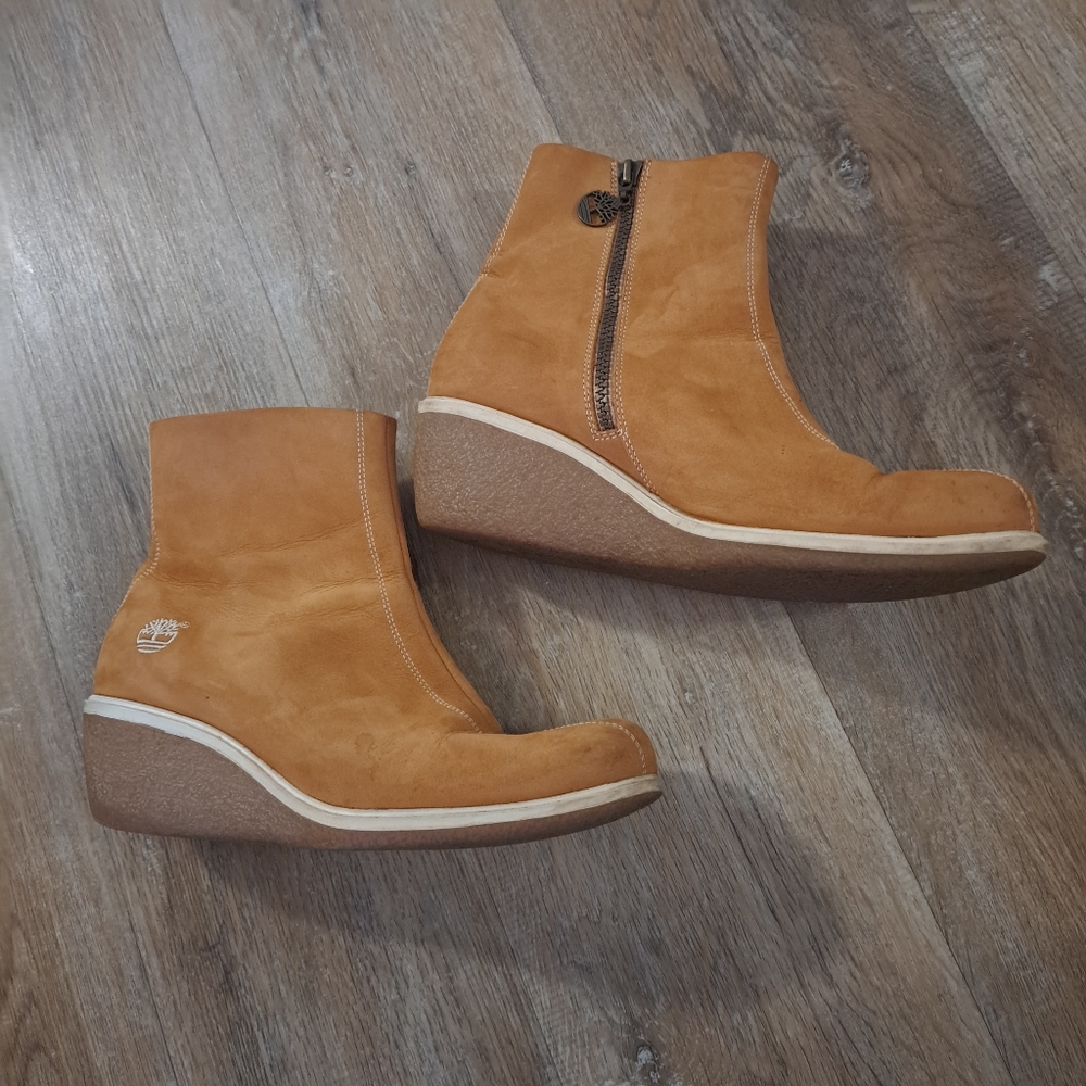 Tan Suede Platform Ankle Boots with Side Zipper